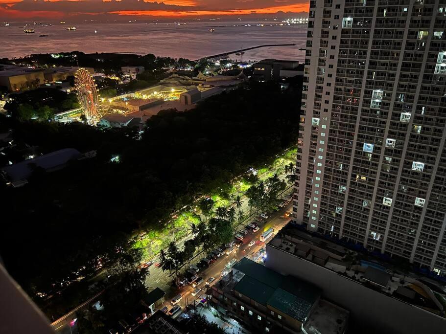 Beautiful 1Bed Condo Nr Airport, Moa, Makati, Bay Манила Екстериор снимка
