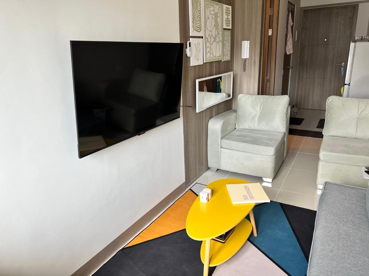 Beautiful 1Bed Condo Nr Airport, Moa, Makati, Bay Манила Екстериор снимка